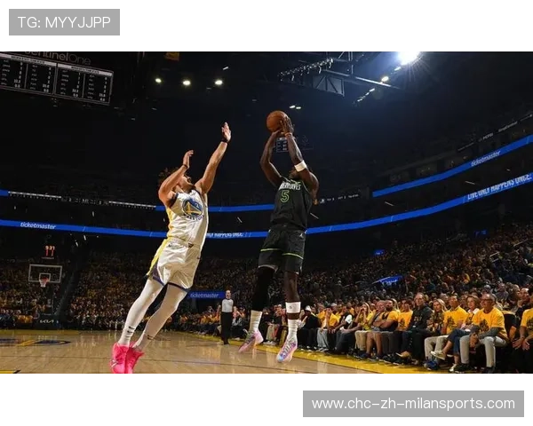 勇士库明加反击暴扣，全场高潮